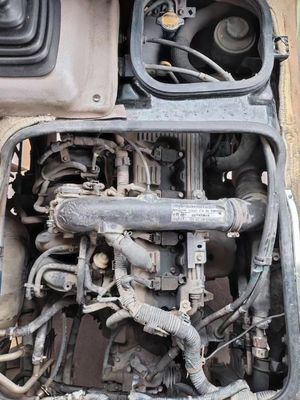 23 Sitze belegter Bus mit versiegelten Fenstern, Schaltgetriebe