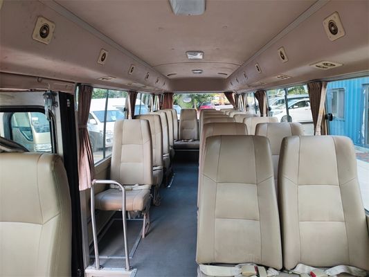 23 Sitzplätze, Gebraucht-Diesel-Van, TOYOTA zweithander Minibus.