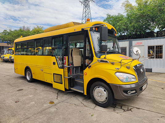 Yutong 41 Sitze Gebraucht Schulbusse Dieselkraftstoff im August 2014 produziert