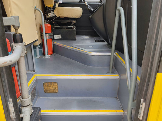 Yutong 41 Sitze Gebraucht Schulbusse Dieselkraftstoff im August 2014 produziert