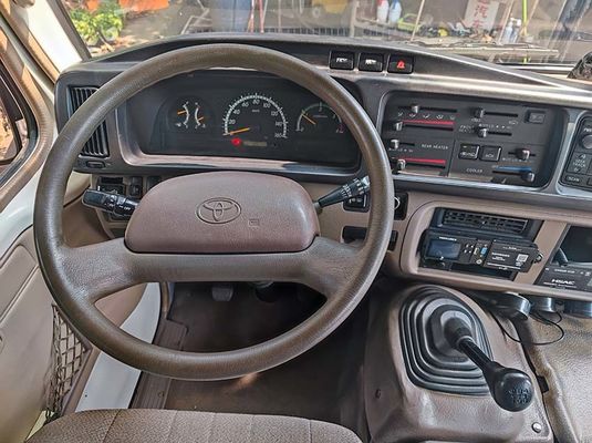 20 Sitzplätze Gebrauchtbus Toyota 120 Km/h LHD Gebrauchtbus mit Linkshalter