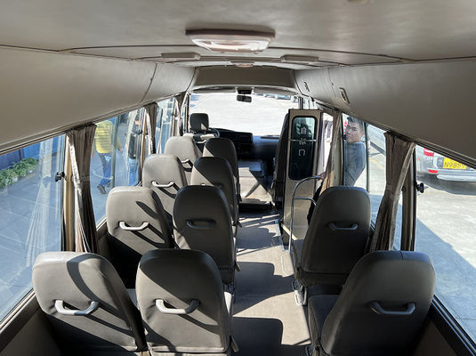 ISO Zweithand Toyota Coaster Bus 20 Sitze Gebrauchtpassagierbusse