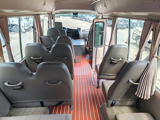 Golden Dragon Gebrauchtwagen mit 19 Sitzplätzen Euro 4 LHD AC mit Handgetriebe