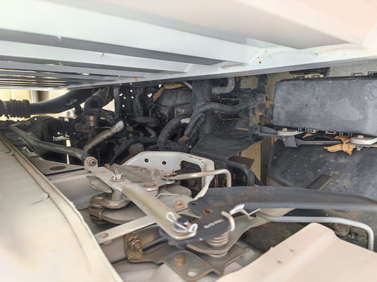 Weißes Handbuch Gebrauchtwagen Diesel Isuzu