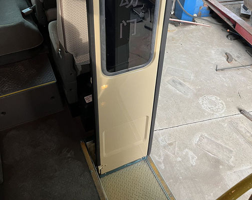 23 Sitze belegt  Bus 7m Benzin Gebraucht Minibus