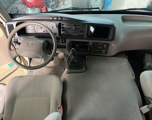 23 Sitze belegt  Bus 7m Benzin Gebraucht Minibus