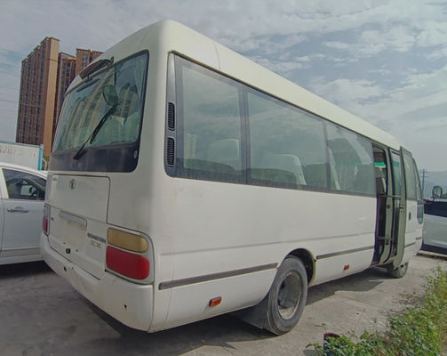 Toyota Gebrauchtbahnbus 23 Sitze LHD Minibus mit Handgetriebe und Dieselbrennstoff