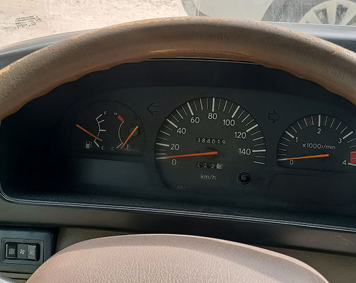 Toyota Gebrauchtbahnbus 23 Sitze LHD Minibus mit Handgetriebe und Dieselbrennstoff
