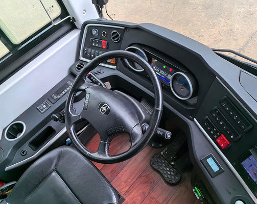 Yaxing LHD 48 Sitze Gebrauchtbus Bus Diesel Kraftstoff Maximalgeschwindigkeit 100 Km/h Fahrbus