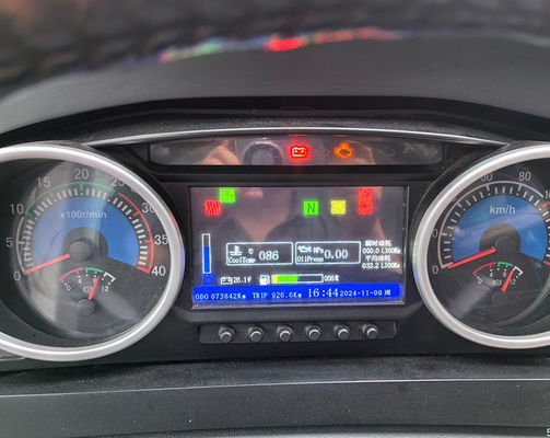 48-Sitzer-Langstreckenwagen mit maximaler Geschwindigkeit von 100 km/h und Handgetriebe