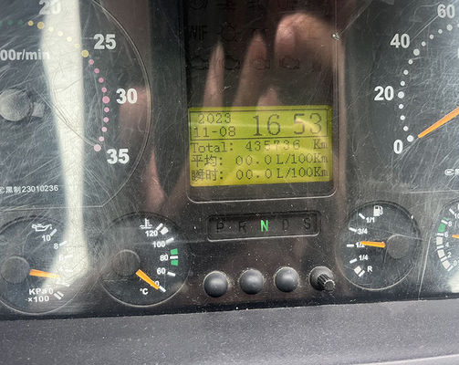 12m 57 Sitze LHD Gebraucht Bus Dieselmotor Reisebus 1 Tür Gebrauchte Nutzfahrzeuge