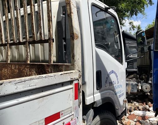 Isuzu verwendet Cargo Truck mit 2 Türen Dieselmotor LKW Leichtwagen LKW