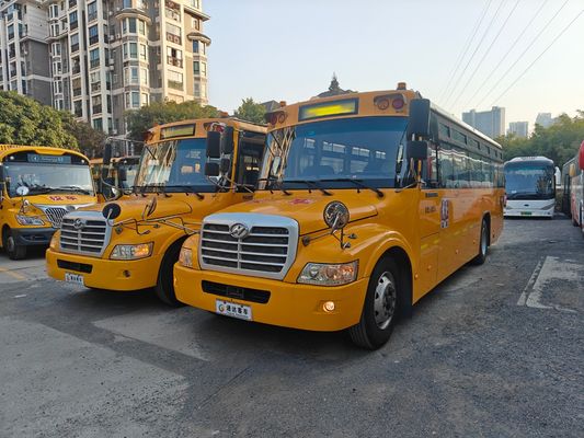 56 Sitzplätze Dieselmotor LHD KLQ6106XQE4 Uesd Schulbus Made in China