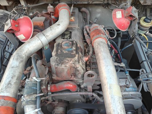 56 Sitzplätze Dieselmotor LHD KLQ6106XQE4 Uesd Schulbus Made in China