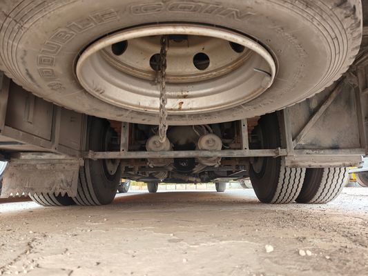 56-Sitzer gebrauchter gelber Schulbus mit Rollstuhllift und Dieselkraftstoff, Top-Zustand