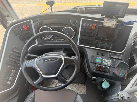 24/55 Sitzplätze Gebrauchtbus für den öffentlichen Stadtverkehr mit gelbem Außenraum und 4200-Radstütze