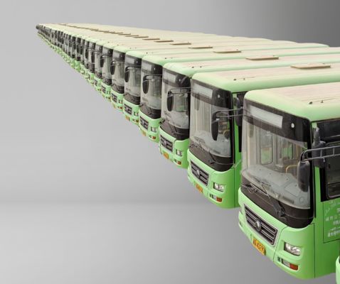 Gebrauchter 2015er Diesel-Stadtbus, Linkslenker, grüner 8-Meter-Bus