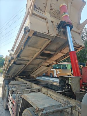 Zweisitzer gelber Gebraucht-Howo-Dump-Truck 2019 produziert